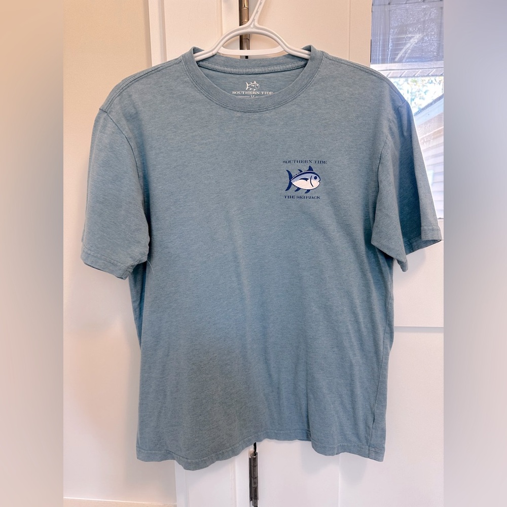 Men’s size medium southern tide shirt